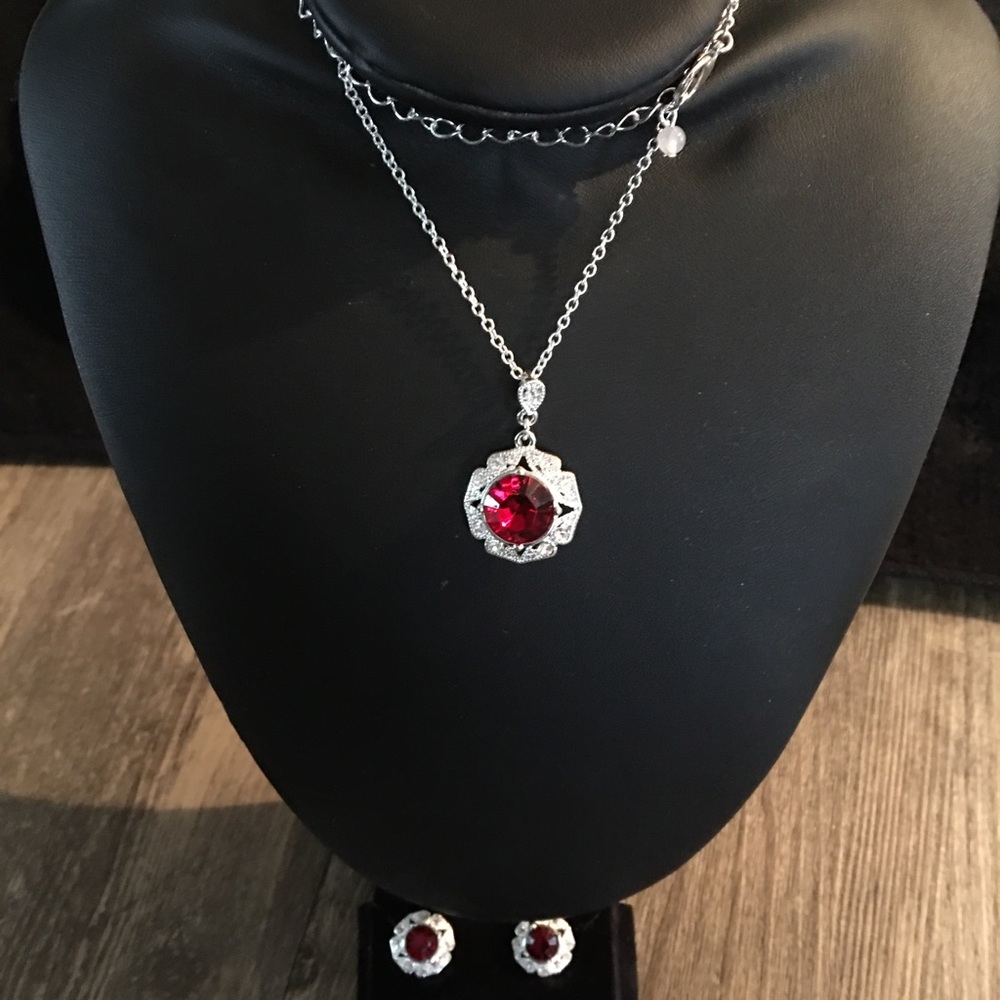 Austrian Crystal - Necklace W-Matching Earrings